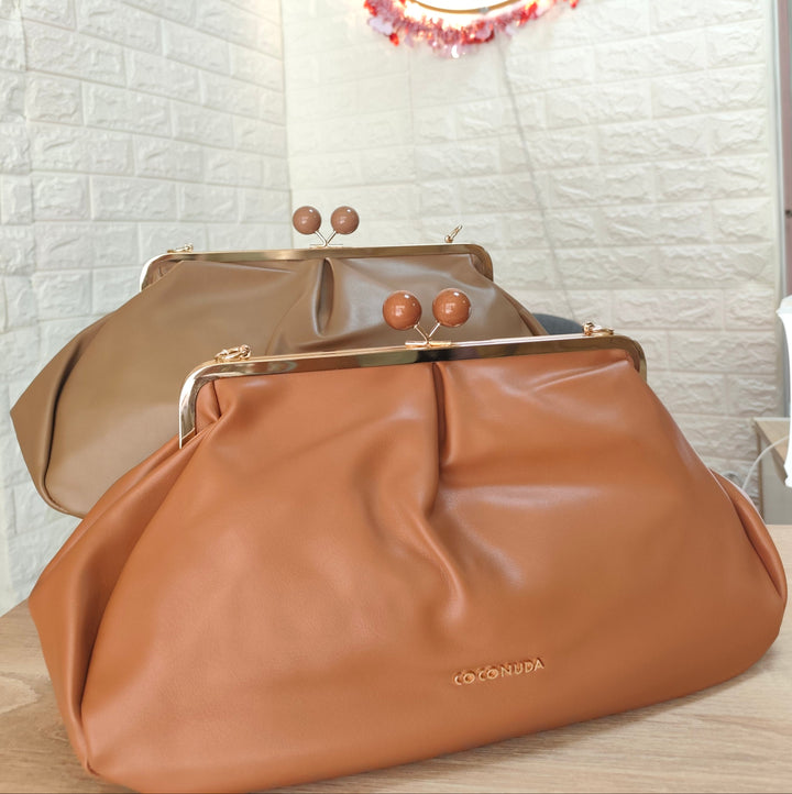 Elegant Vintage Clutch Bag