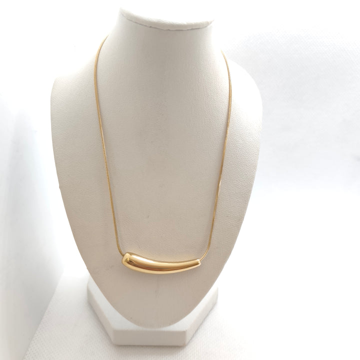 Visetti Sleek Gold Curve  Necklace