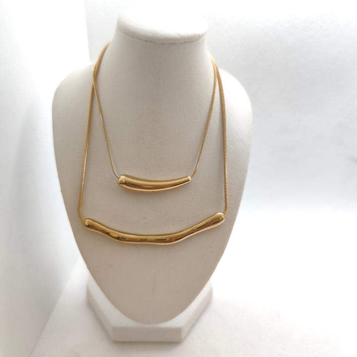Visetti Sleek Gold Curve  Necklace