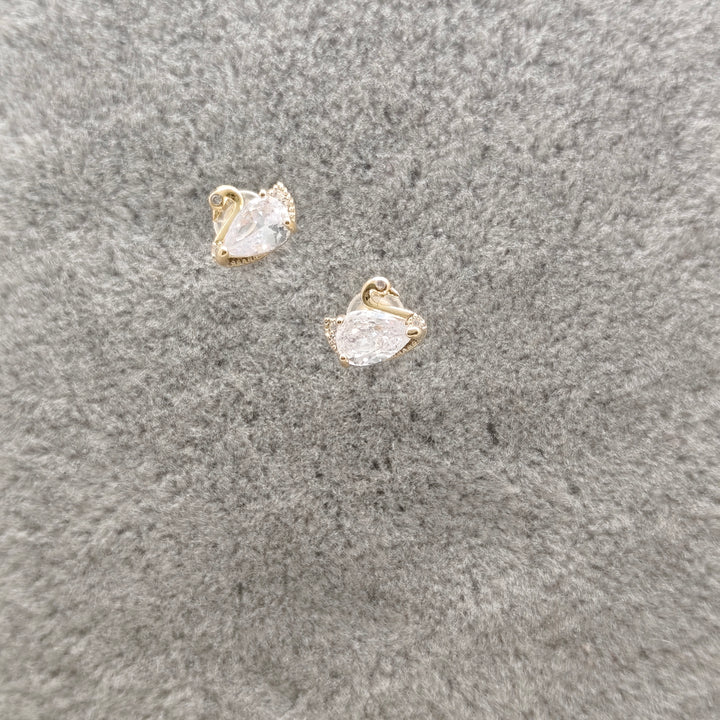 Swan stud Earrings