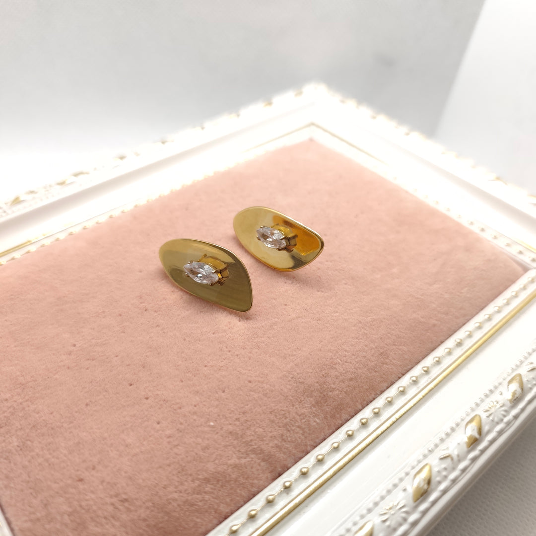 Oval Clip-on Earrings