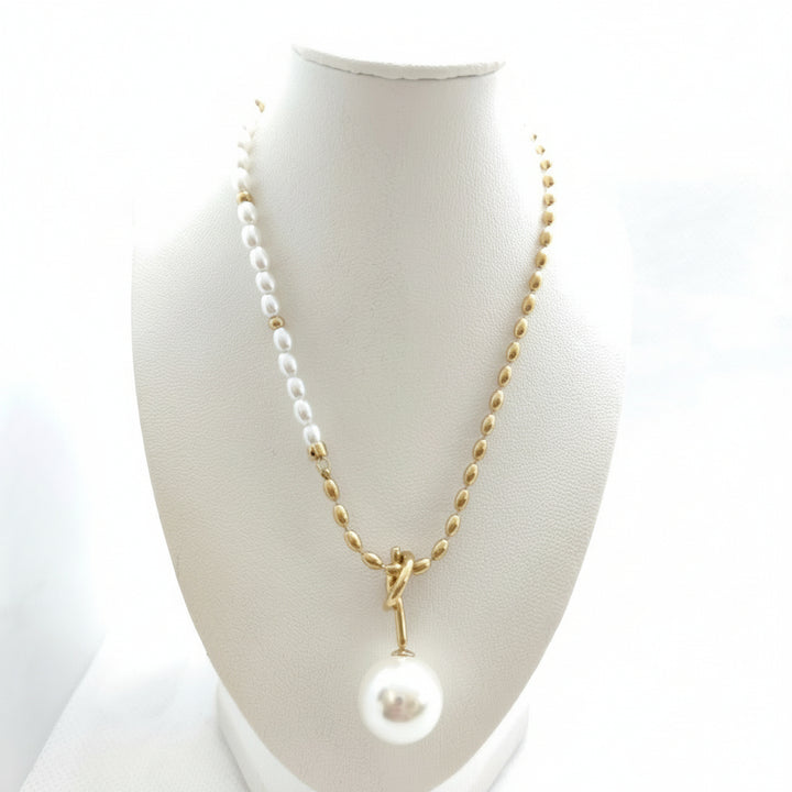Radiance Pearl and Gold Chain
